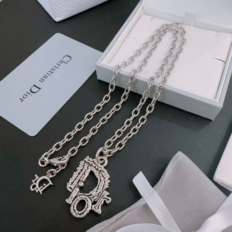 chr1st1an D10r necklaces